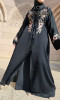 Abaya Dubai Ayana elegante Blumenstickerei und Emirati-Ärmel